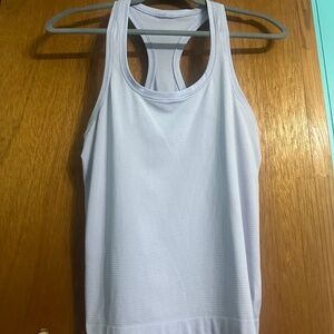 Lulu lemon swiftly tech tank top size 6 race length